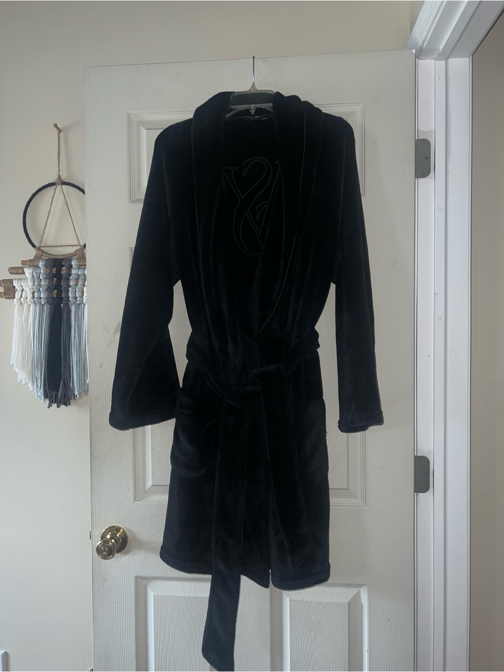 Victoria's Secret Black Plush Hooded Robe with Belt